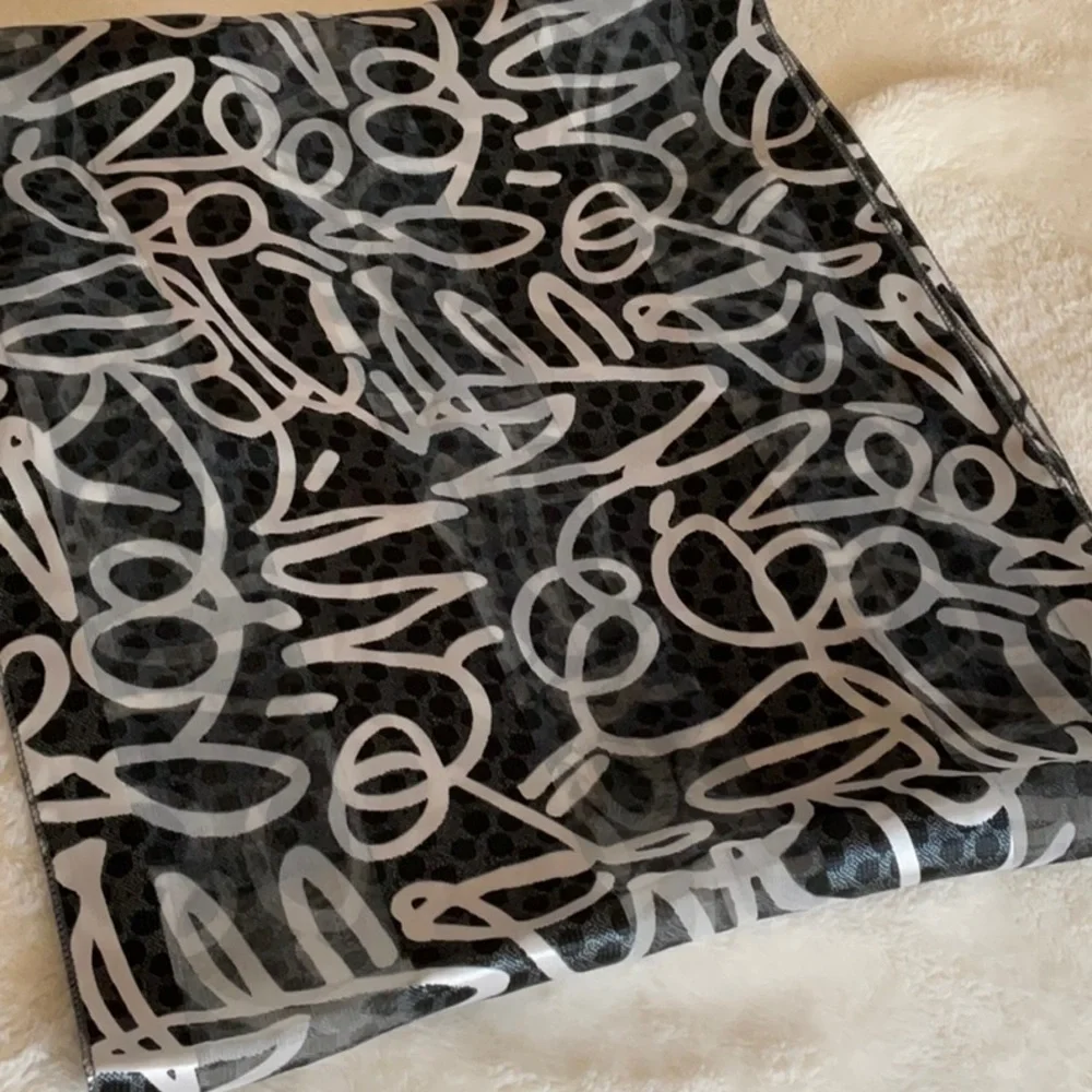 Black and White Squiggle Design Scarf